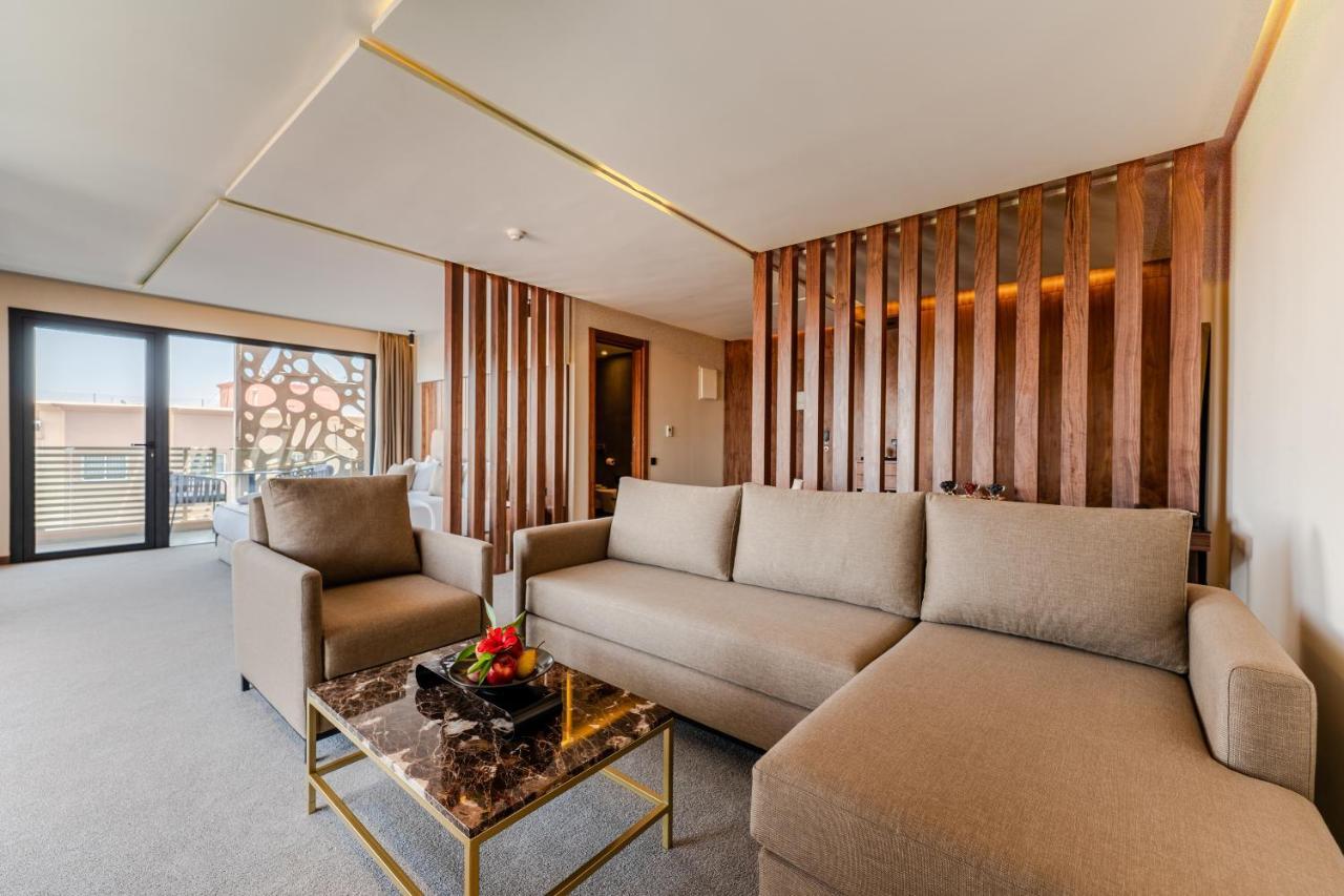 Longue Vie Hotel
